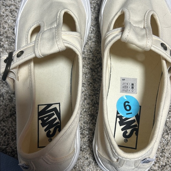 Vans shoes NEW - Picture 3 of 4